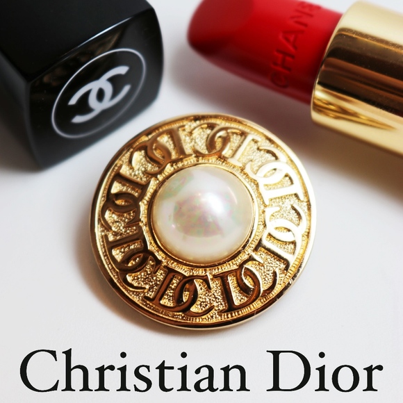 ⚜️ VINTAGE CHRISTIAN DIOR LOGO FAUX PEARL EARRINGS - Picture 5 of 14